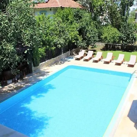 Mese Hotel *